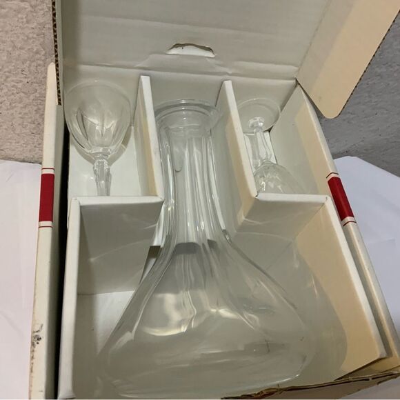 3PC Crystal Decanter And Matching Glasses Set by Paul Sebastian France - Picture 3 of 7